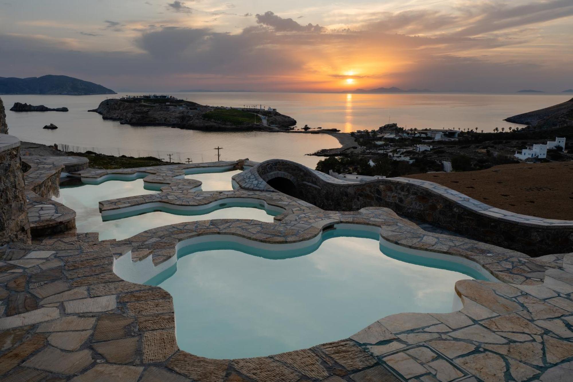 Agalia Luxury Suites Koumpara エクステリア 写真